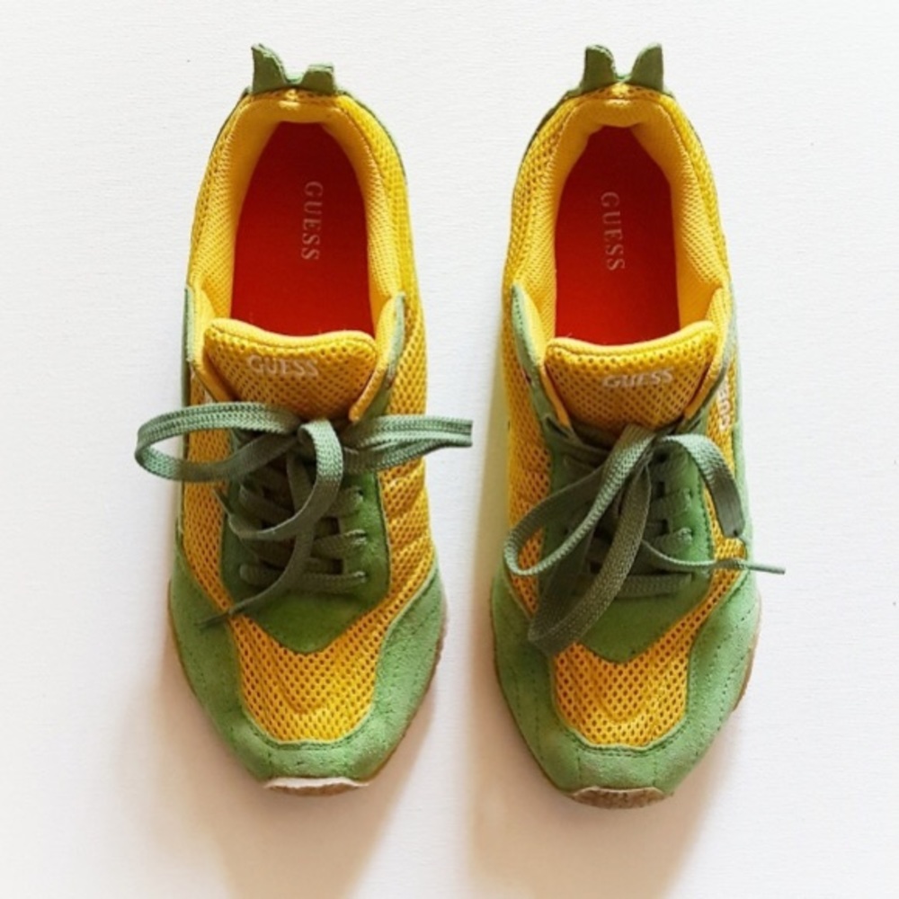 GUESS 1997 Vintage Sneakers